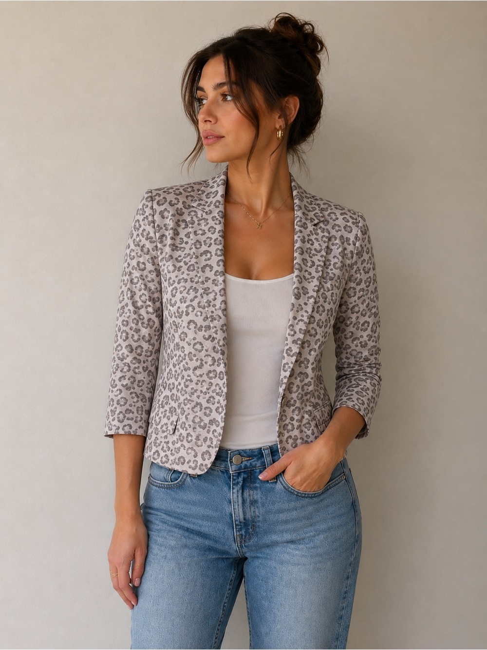 A/X Armani Exchange Vintage Light Gray Leopard Print Blazer— Like New!